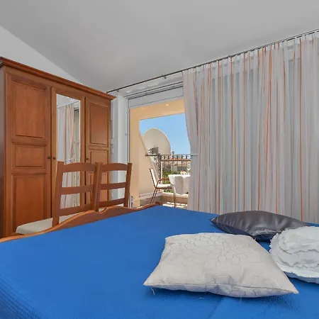 Πανσιόν Dijakovic Μακάρσκα