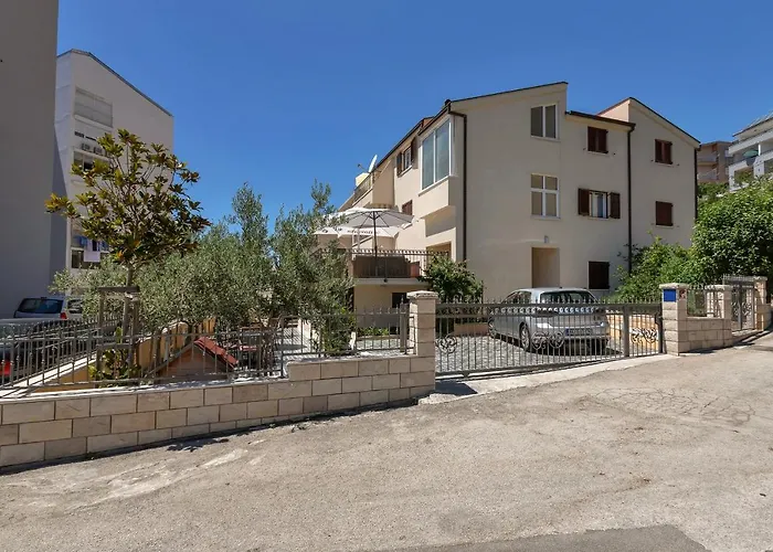 Dijakovic 3* Makarska