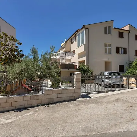 Dijakovic 3* Makarska